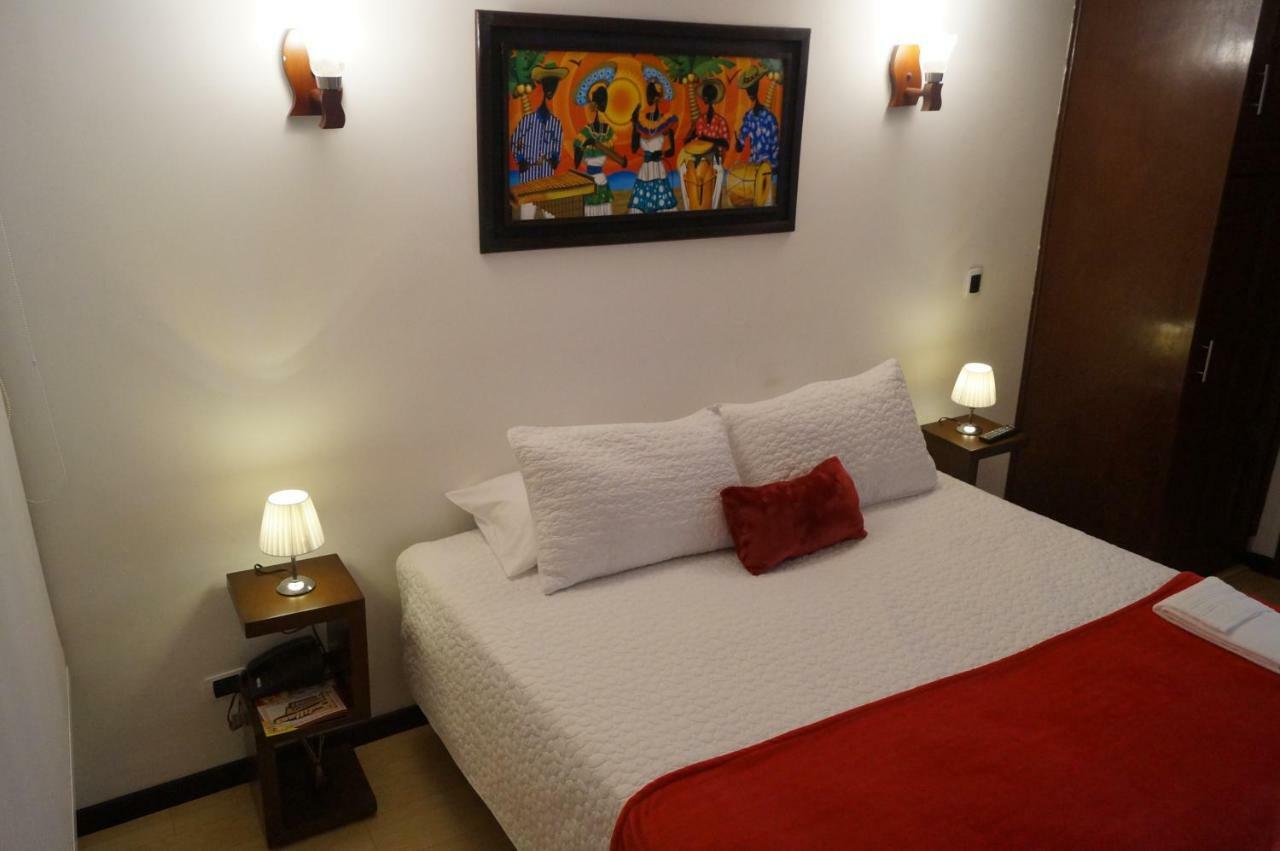 Hotel San Angel Corferias Богота Екстер'єр фото